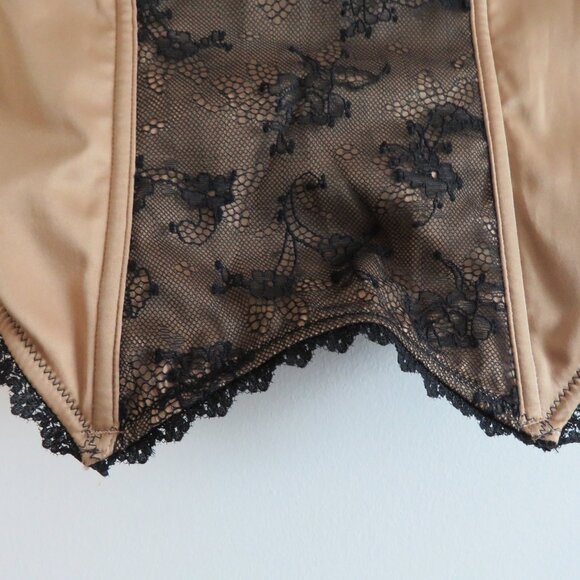 VICTORIA'S SECRET VERY SEXY Gold Black Lace Bustier Bra Goth Fairy - Size 34B - Picture 8 of 15